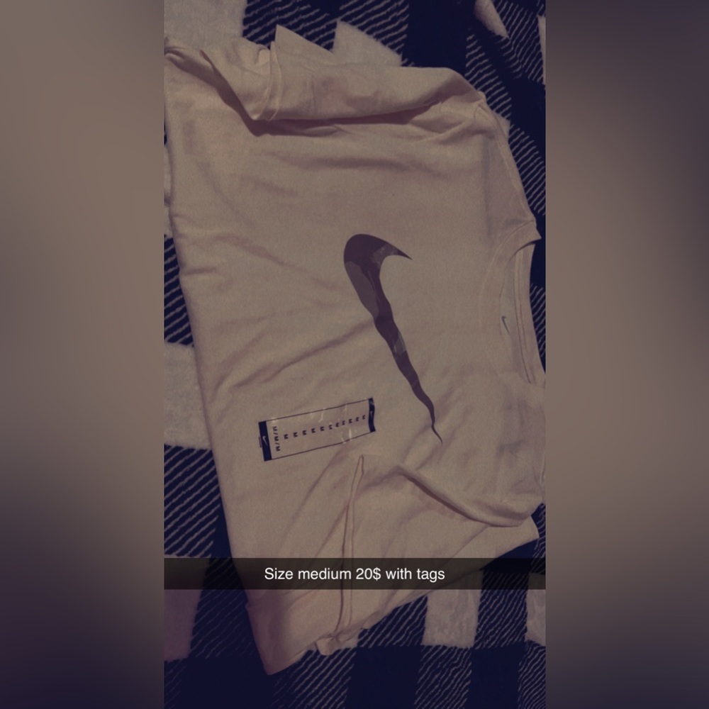 Size medium Nike shirt bundle